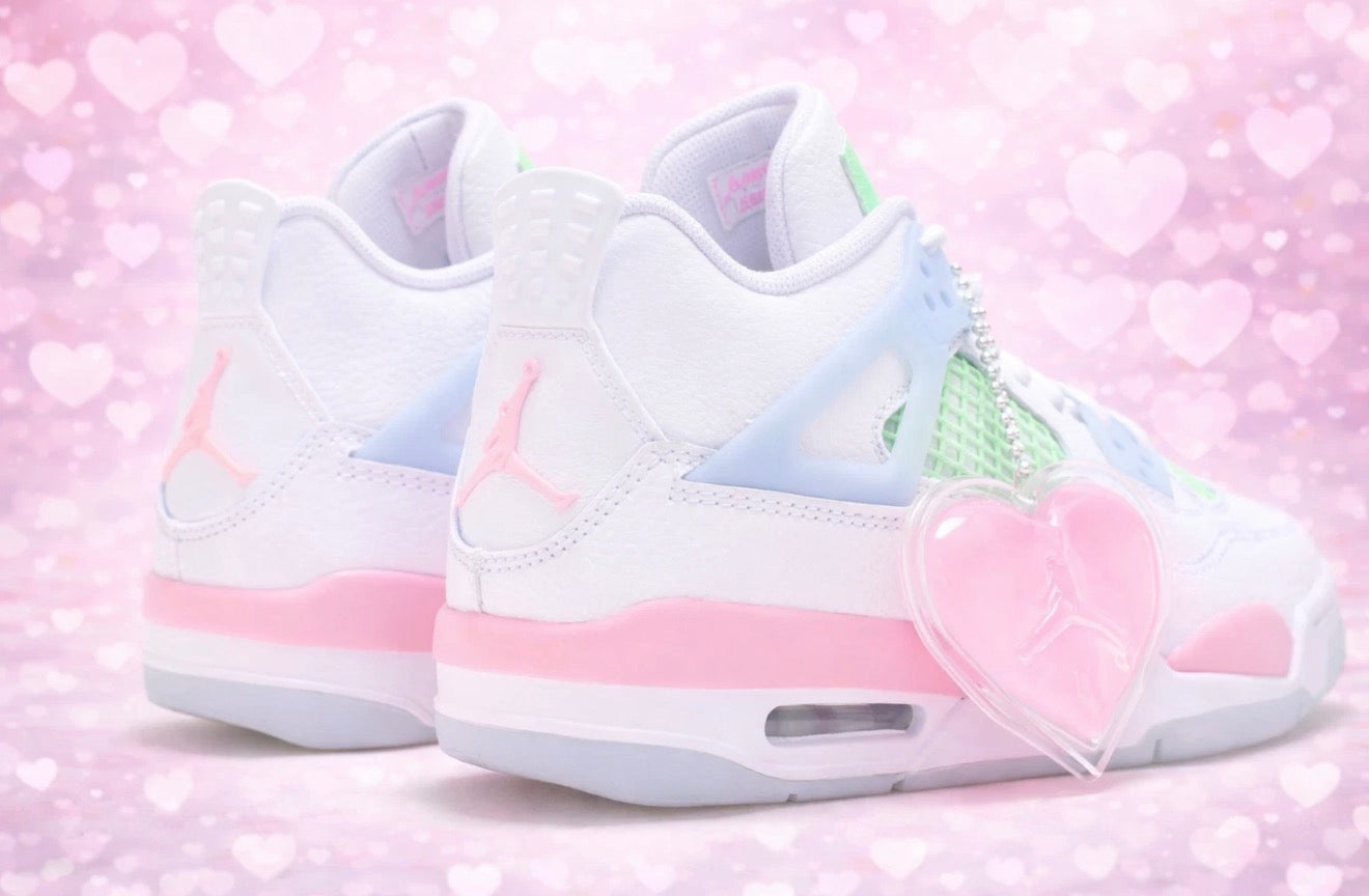 Jordan 4 Retro
Valentine's Day (2026)